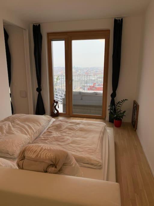Stunning View Over Vienna In City Center Appartement Buitenkant foto